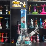 BONG DE VIDRO BASE TRIANGULO RICKY AND MORTY
